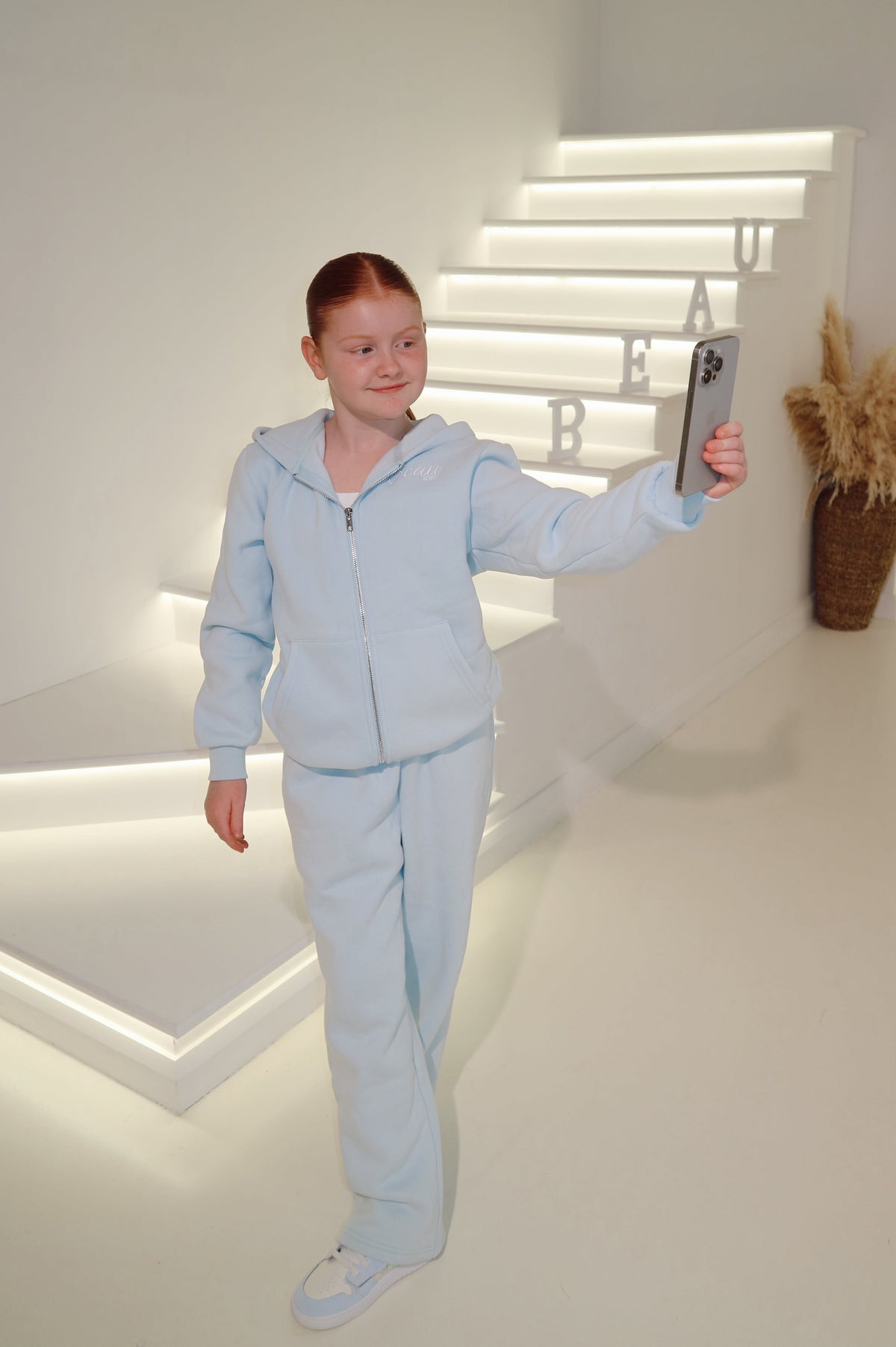 Beau Youth Lounge Straight Leg Sweatpants: Baby Blue