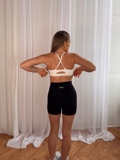 The Silhouette Collection Shorts: Black