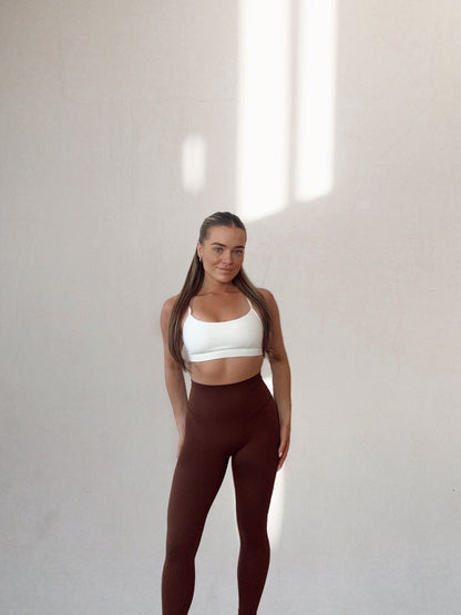 The Silhouette Collection Leggings: Chestnut